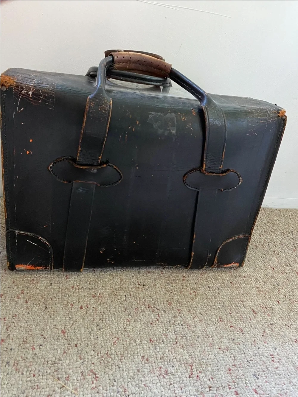 Like Vintage? WW2 US Military Aviator Pilot Leather Case